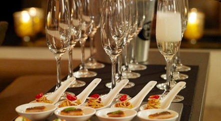 紅酒專賣(mài)店要怎么加盟經(jīng)營(yíng)?